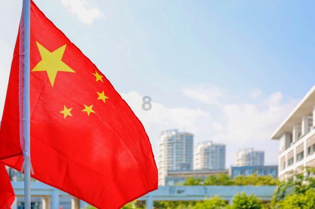 雷军秀小米汽车SU7黑河冬测：漂移过弯、升降尾翼好不潇洒