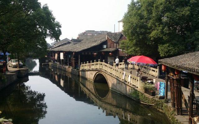 CXO全线回调，药明康德跌超4%，刷新5年低点！生物药ETF（159839）跌4%，溢价走阔，连续7日吸金2000万